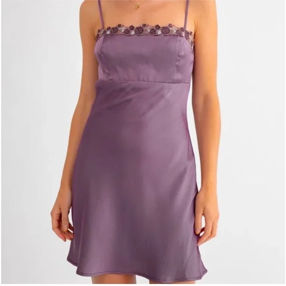 LE LIS Lace Trim Satin Detail Spaghetti Dress Size‎ medium NWT